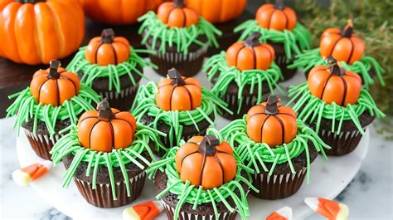 Pumpkin patch cupcakes